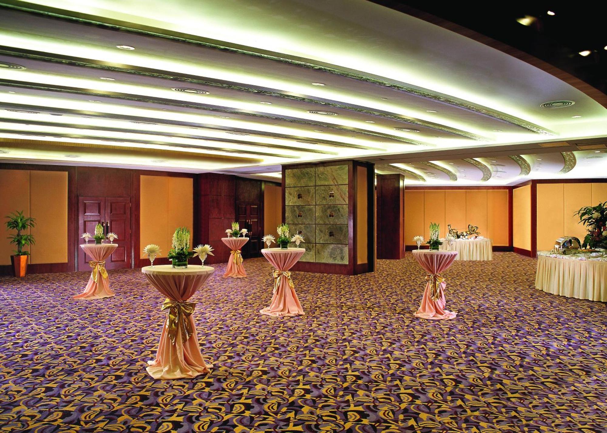 The Pavilion Hotel Шънджън Екстериор снимка